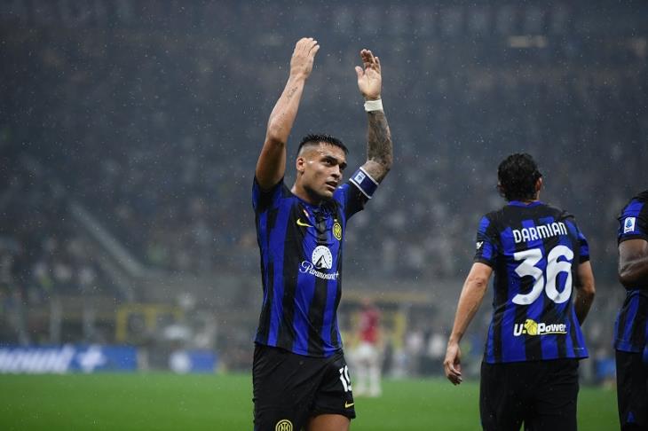 لاتارو مارتينيز